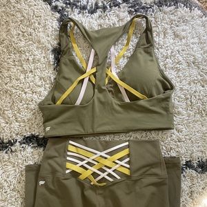 Fabletics workout yoga Hiit olive green back detail set